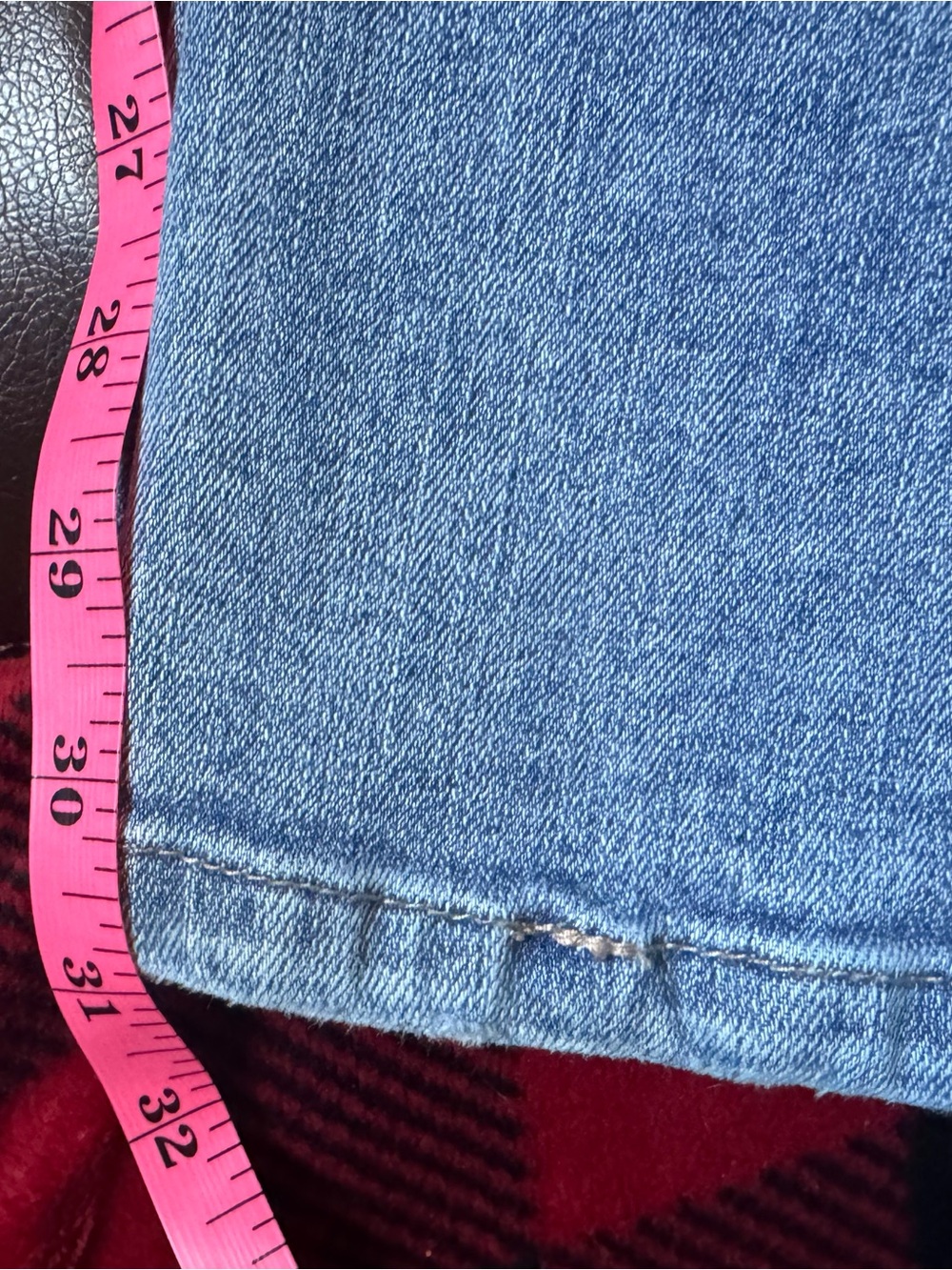 Judy Blue High-Rise Medium Wash Jeans - Light Blue, Size 15/32 - Picture 12 of 12